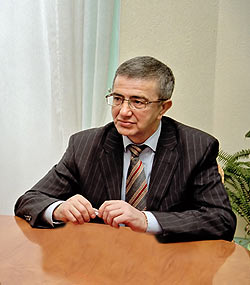 Александр Макаров