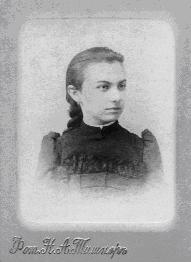 Гимназистка Зоя Гусева. 1890-е гг. Из семейного архива А.В. Елпатьевского