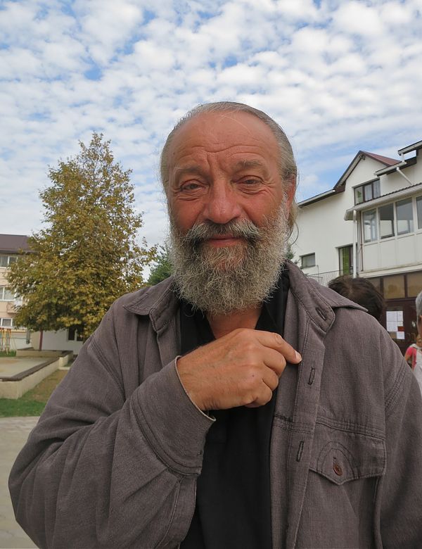 Анатолий Васильев