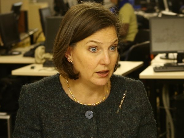 Нуланд пригрозила Киеву отменой санкций против России