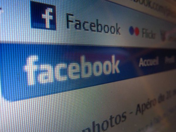 Facebook Facebook