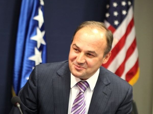 Министр иностранных дел Косово Энвер Ходжай