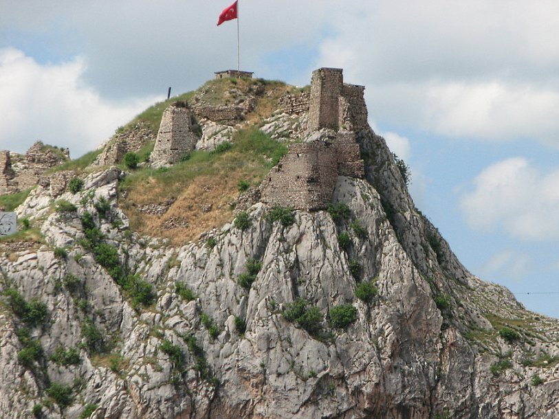 http://www.polit.ru/media/photolib/2014/10/03/ps_tokat_castle_1412331841.jpg