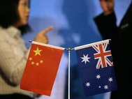 Флаги Китая и Австралии