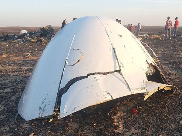 http://polit.ru/media/photolib/2015/11/02/thumbs/Egypt_plane_crash__3489594b_1446472358.jpg.600x450_q85.jpg