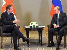 Президент России Владимир Путин и премьер-министр Британии Дэвид Кэмерон