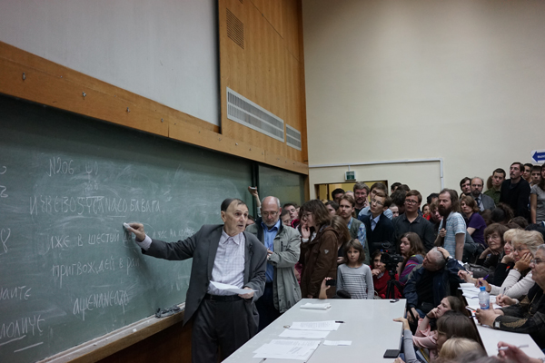 Андрей Зализняк на лекции 2015