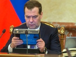 Дмитрий Медведев читает блог