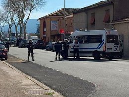 полиция на месте теракта во Франции