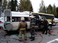 Столкновение автобуса и маршрутного такси в Тверской области 
