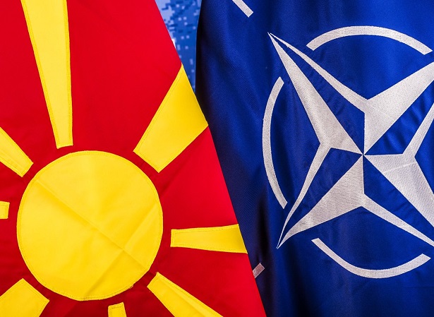 Флаги НАТО и Македонии