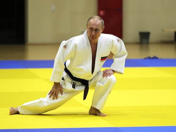 Владимир Путин на тренировке по дзюдо