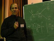 Фотография В.А. Рубакова со страницы Зимней школы по физике (34th ITEP, 21 февраля - 1 марта 2006 г.).