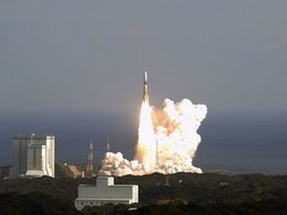 Старт ракеты H-2B со спутником HTV2. Фото: JAXA