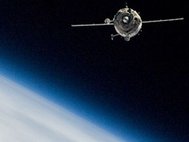 Союз ТМА-14, на котором космический турист Чарльз Симони был доставлен на МКС. Фото: NASA