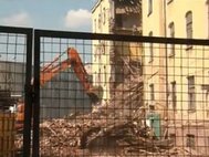 Уничтожение дома Кольбе на Якиманке. Кадр: Rutube.ru