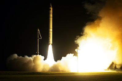 Старт ракеты Athena 2. Фото NASA