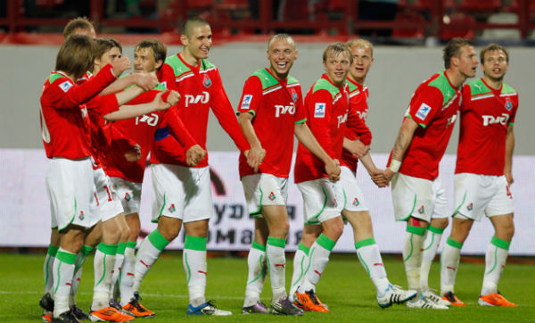 Радоваться победам футболисты «Локо» будут уже без Красножана. Фото: www.fclm.ru