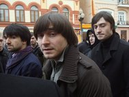 Джабраил Махмудов (в центре) и Ибрагим Махмудов (справа). Фото: Илья Питалев/РИА Новости