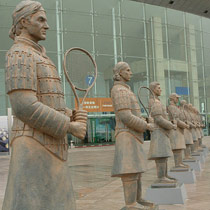 Tennis Masters Cup — 2007. Шанхай (Фото Натальи Четвериковой). Каменные теннисисты