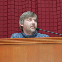 Андрей Василевский, «Новый мир». Московская Международная Книжная Ярмарка — 2007. Фото Натальи Четвериковой