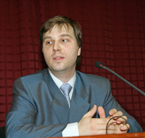 Александр Воропаев, Федеральное агентство по печати и массовым
коммуникациям. Московская Международная Книжная Ярмарка — 2007. Фото Натальи Четвериковой