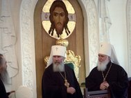 Архиерейский собор Русской православной церкви 1990 года, на котором был избран  Патриарх Алексий II (в центре).