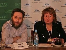 Борис Долгин и Татьяна Пузанова на круглом столе "Экологическая повестка-2011". Фото Наташи Четвериковой