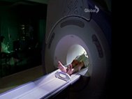 Процедура магнитно-резонансной томографии. Кадр из сериала «Доктор Хаус»
