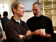 Тим Кук и Стив Джобс в 2007 году