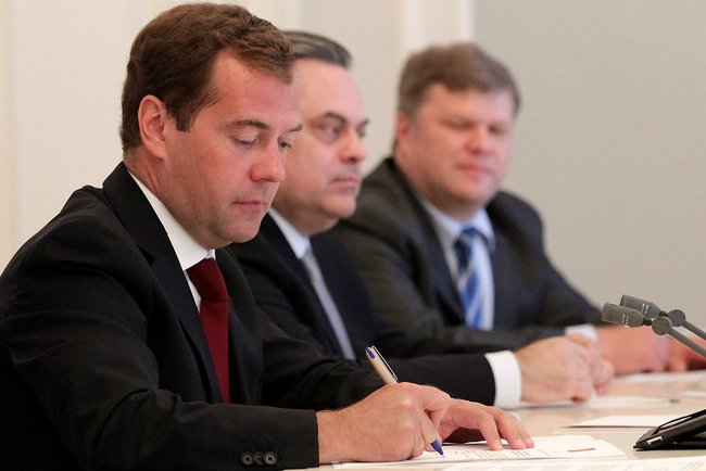 Дмитрий Медведев на встрече с руководителями политических партий.