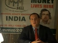 Алексей Муратов рекламирует МММ в Индии
