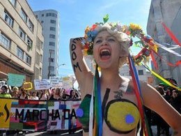 «Femen» в Париже