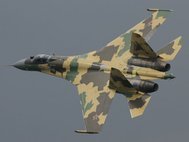 истребитель-бомбардировщик Су-37