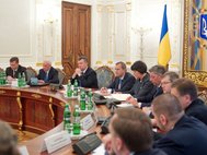 Виктор Янукович и Николай Азаров на заседании Комитета по экономической реформе. Фото с сайта Президента Украины