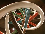 Модель двойной спирали ДНК в музее в Энн-Арбор (Мичиган, США)