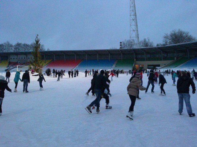 Каток локомотив москва