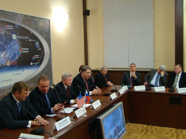 Геннадий Райкунов (в центре)