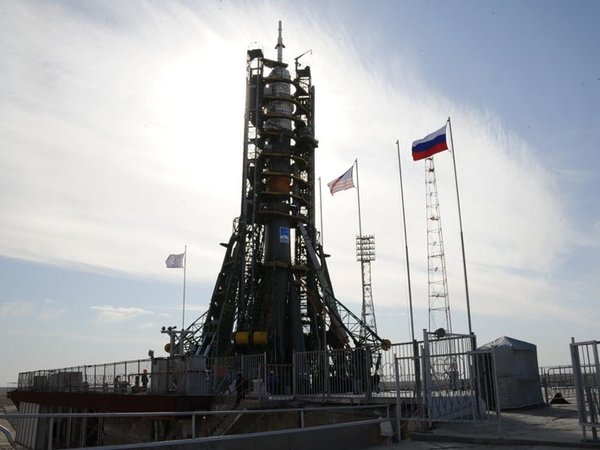 Ракета с кораблем «Союз ТМА-08М» на старте