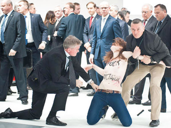 Акция FEMEN в Ганновере