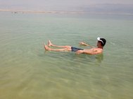 Михаил Дегтярев на Мертвом море
