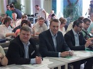 Сергей Митрохин и Алексей Навальный на Форуме муниципальных депутатов