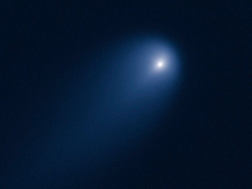 Снимок кометы C/2012 S1 (ISON), сделанный телескопом Hubble. Фото:  NASA, ESA