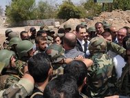 Башар Асад и солдаты правительственной армии