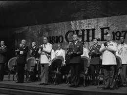 Пиночет и его хунта. Источник: http://en.wikipedia.org/wiki/File:Junta_Militar_de_Pinochet.JPG