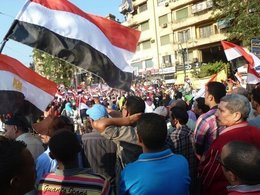 Противники Братьев-мусульман на Тахрире празднуют свержение Мурси