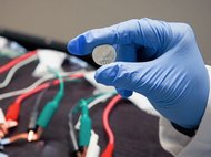 Прототип литий-ионной батарейки, созданный в Стэнфордском университете