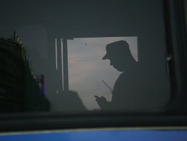 Полицейский в автобус