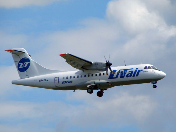 Пассажирский самолет ATR-42