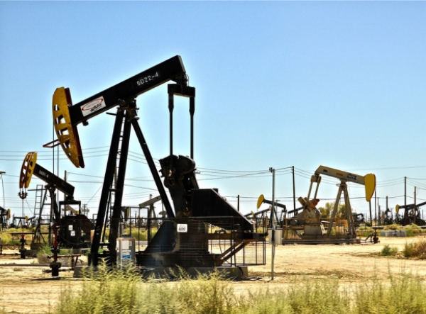 Нефтяные вышки